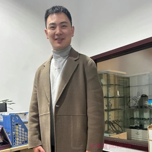 32岁岁四川单身帅哥 - 阳江吉缘网